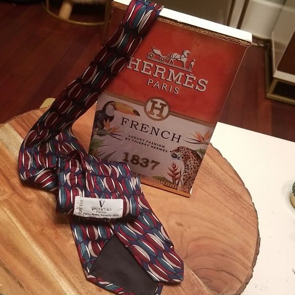 100% Pure Silk Multicolored Valentino Pietro Geometric Print Tie Wine Green Blue - Picture 2 of 7